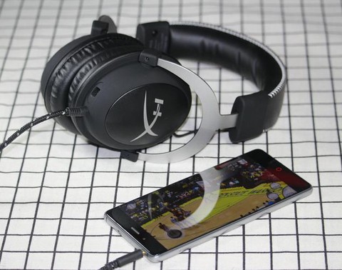 玩穿越火线什么耳机好[图2]