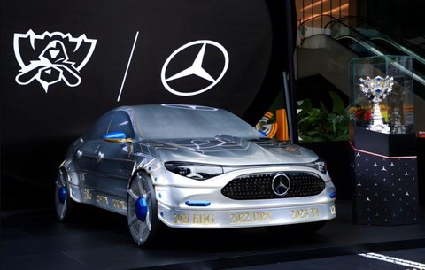 英雄联盟奔驰是什么车